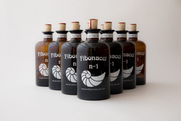 Fibonacci n-1: Handcrafted Swiss Dry Gin - Image 2